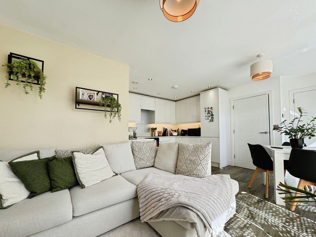 Property photo 1 of 13 Pbox-Img.Jpg