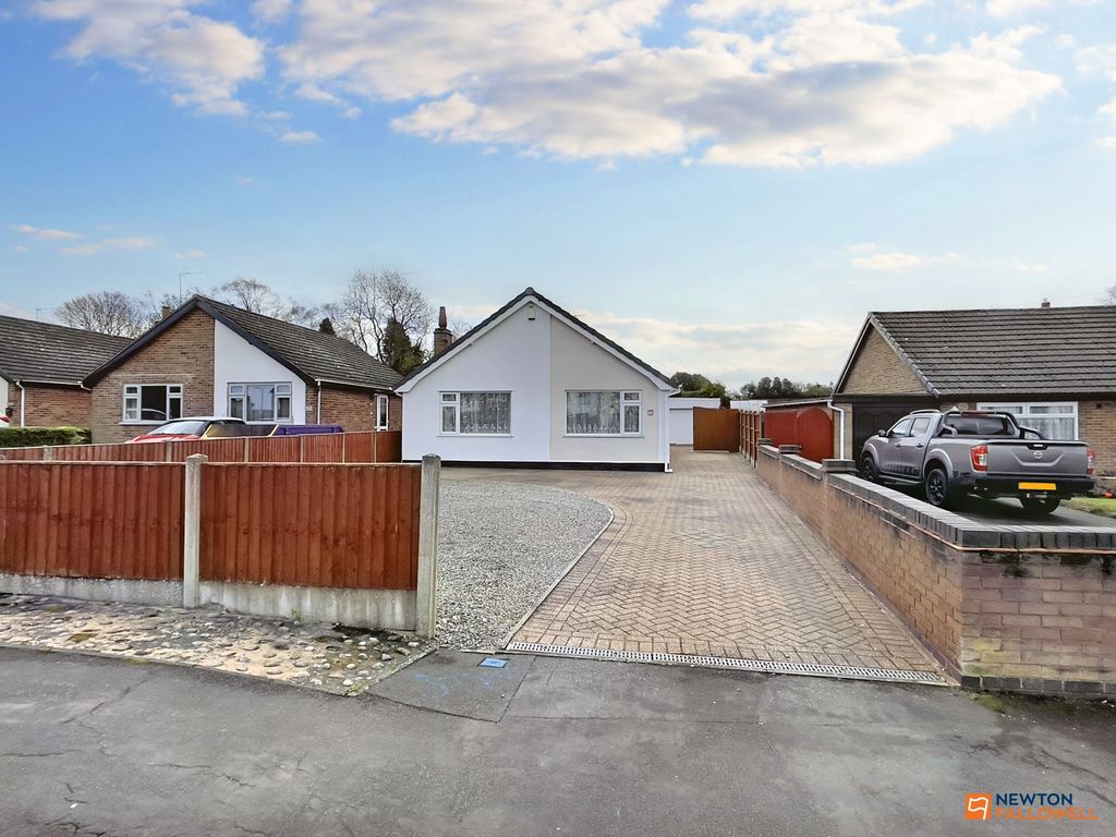 Property photo 1 of 31