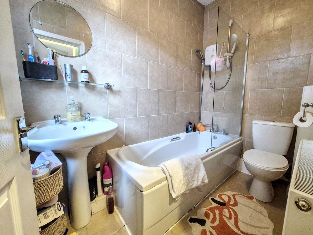 Additional image 14 of 3 bed flat for saleNorthbourne Road, Jarrow NE32