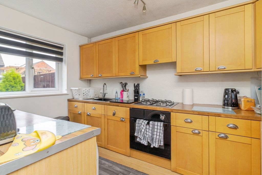 Property photo 3 of 19 Pbox-Img.Jpg