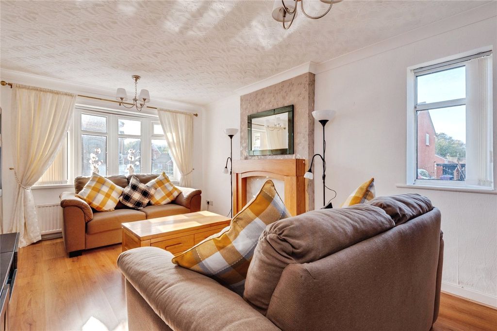 Property photo 3 of 17 Picture No. 06