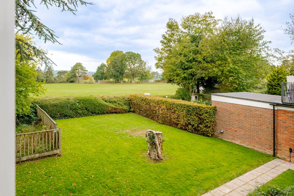 Property photo 2 of 13 Photo 10