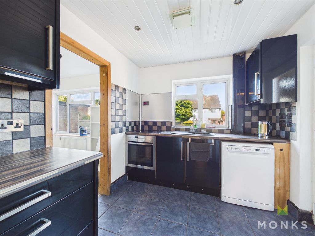 Property photo 3 of 13 228Fe69242E7483B932535E6A61B0724_100_Cam01420G0-Pr