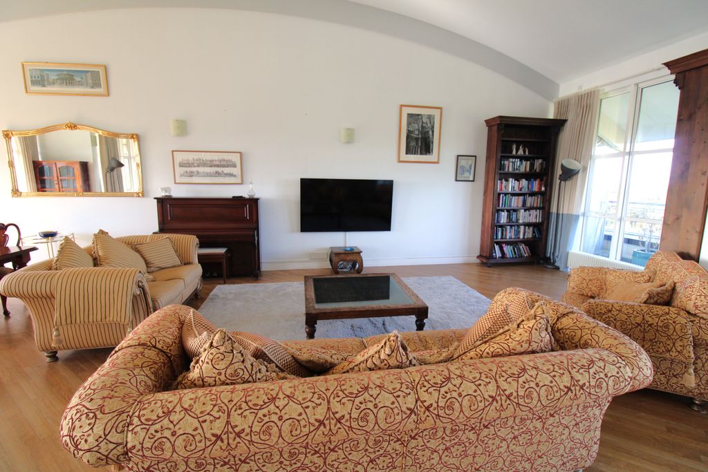 Property photo 3 of 15 Img_5242