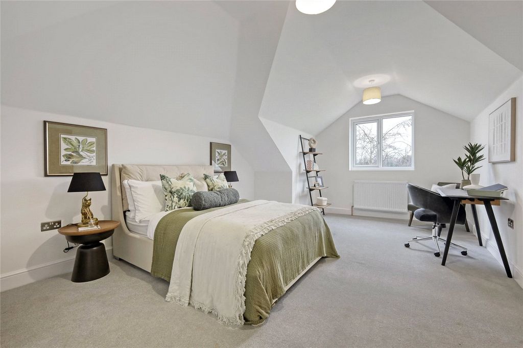 Property photo 2 of 13 Show Home