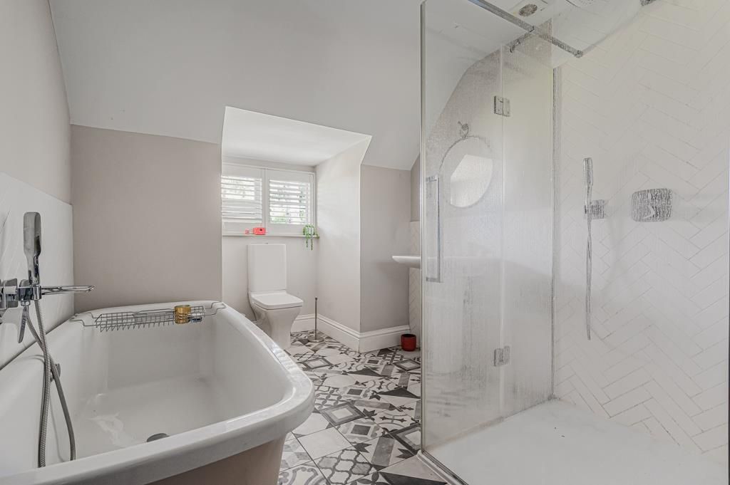 Additional image 36 of 6 bed property for saleHollydell, Hertford SG13
