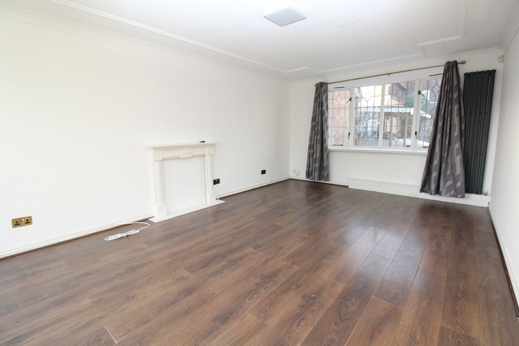 Property photo 3 of 13 Lounge View 2