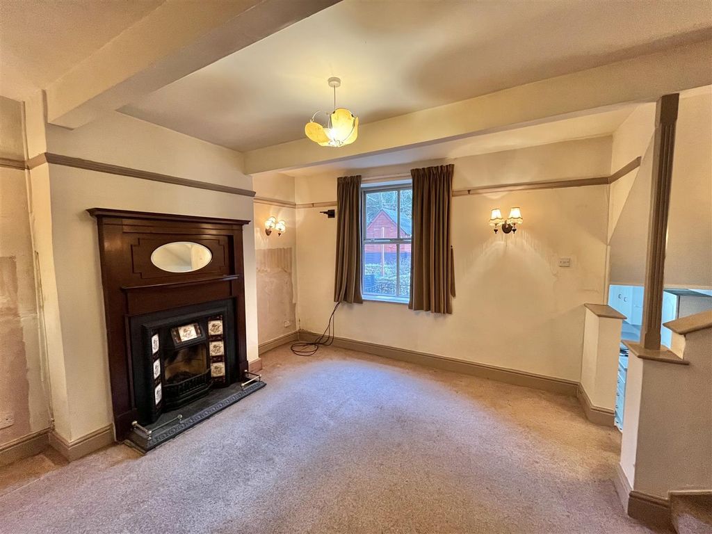 Property photo 3 of 13 Dining Room