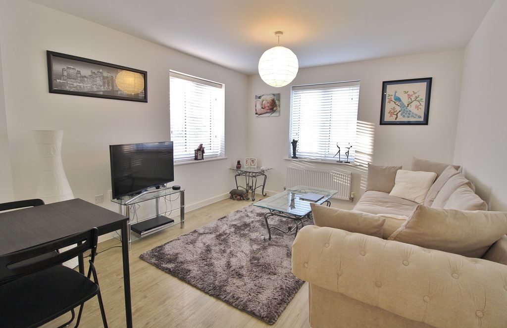 Property photo 2 of 9