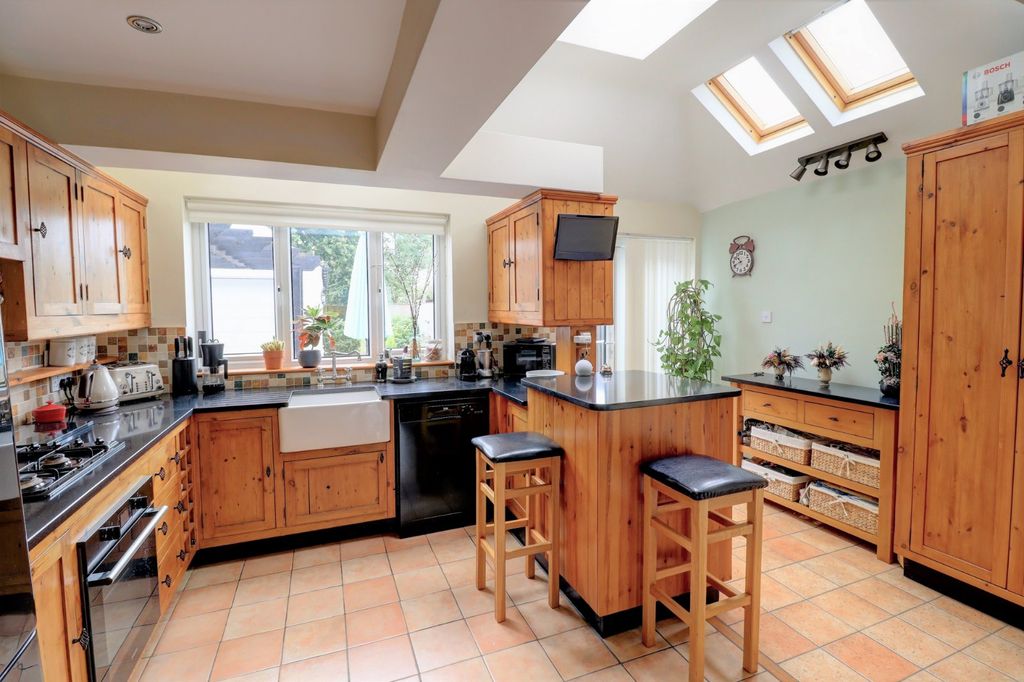 Property photo 3 of 16 Picture No. 04