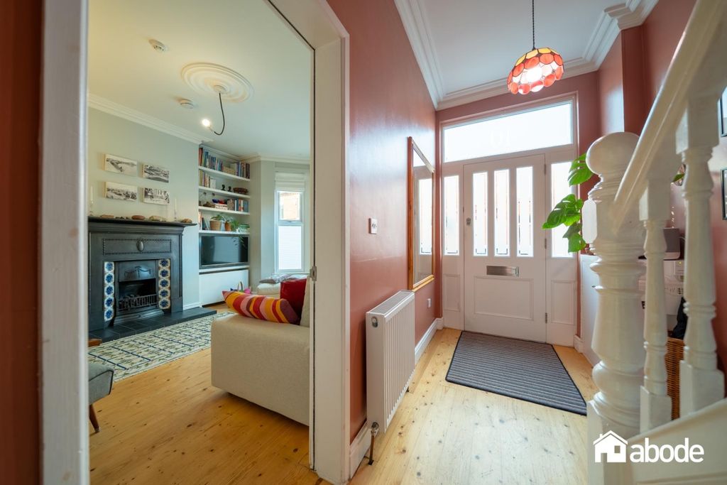 Property photo 2 of 33 Dsc09204-Hdr.Jpg