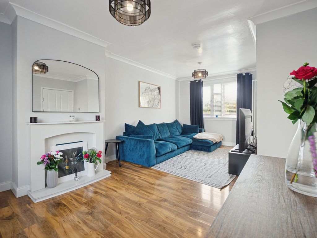 Property photo 2 of 30