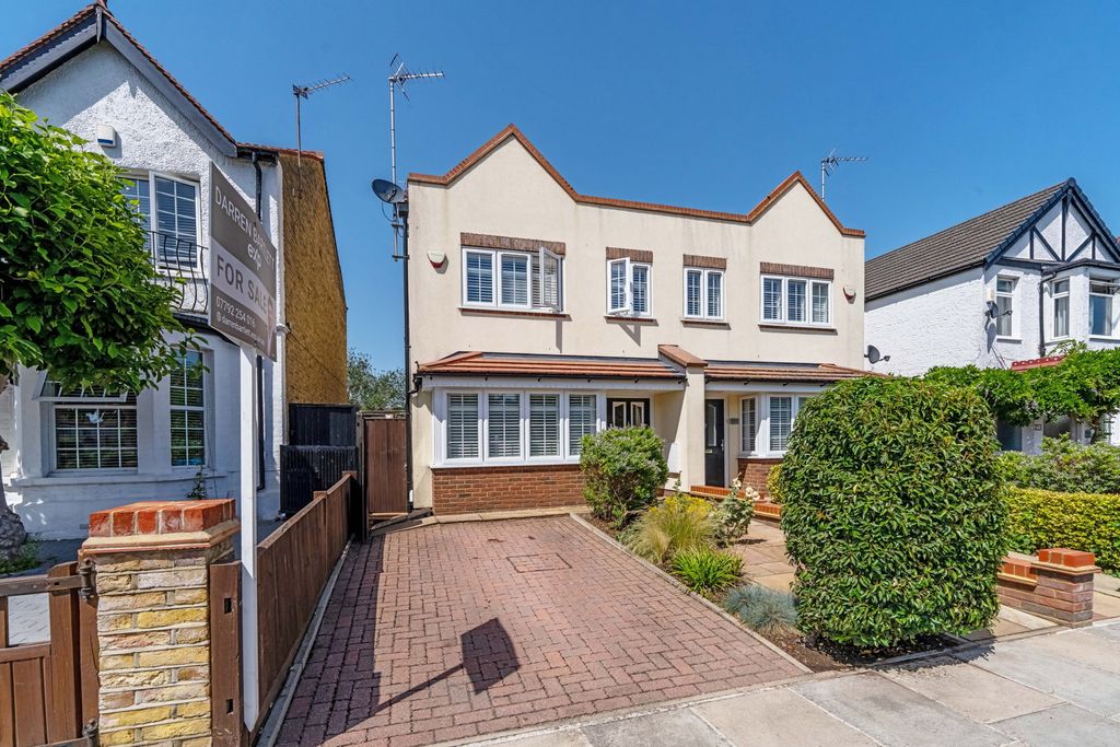 Property photo 1 of 24