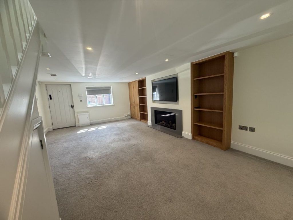 Property photo 2 of 25 2C