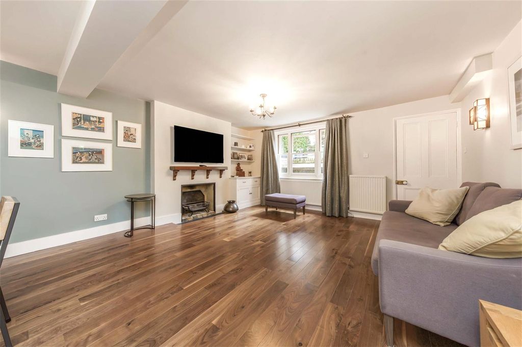 Property photo 2 of 21 Picture No. 02