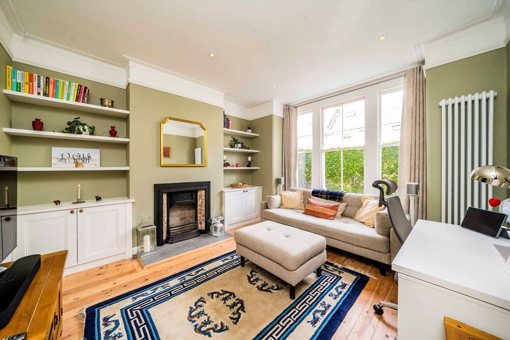 Property photo 2 of 6