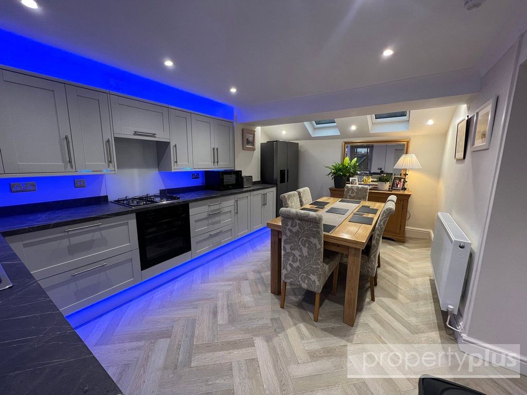 Property photo 2 of 17 Picture No. 04