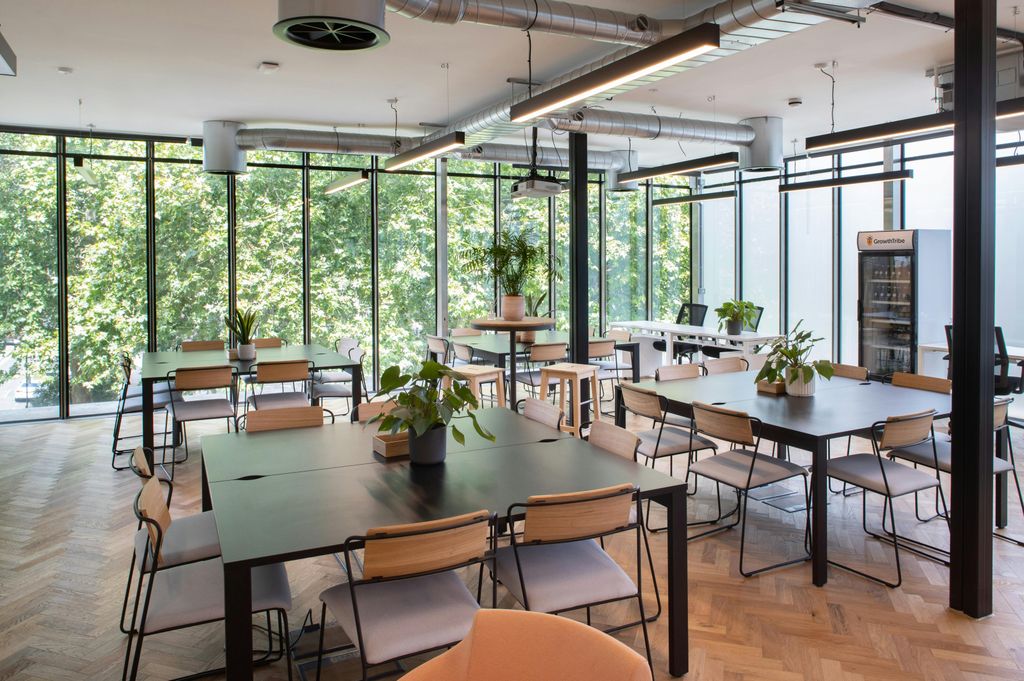 Property photo 1 of 16 7V3A2010.Jpg