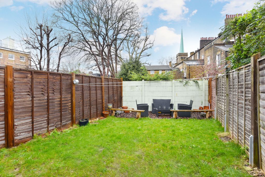 Property photo 2 of 10