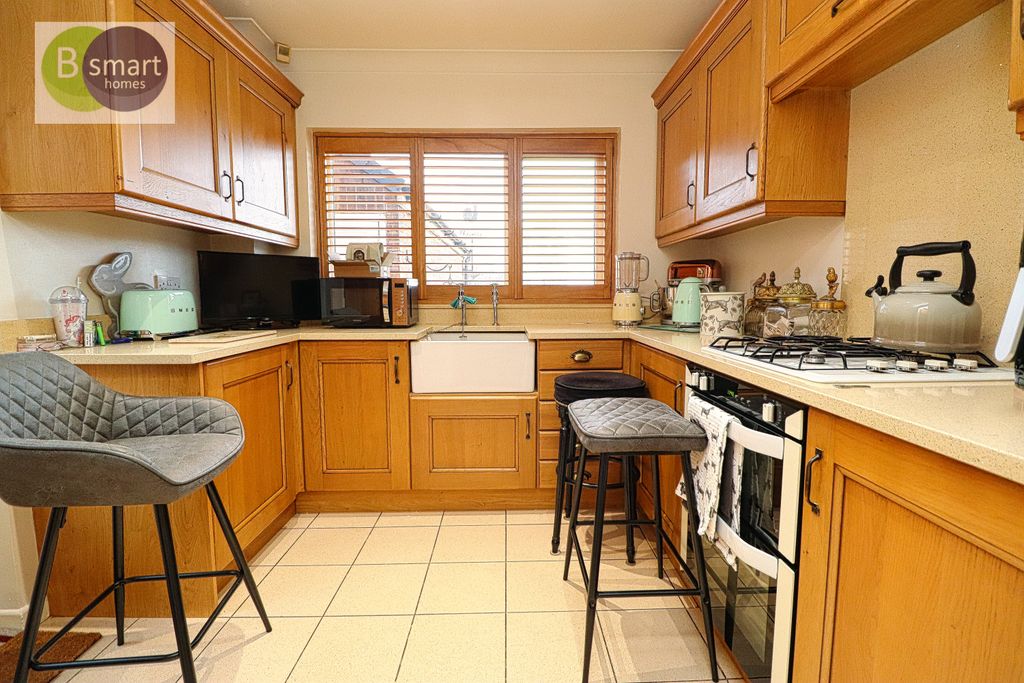 Property photo 2 of 14 Img_2262