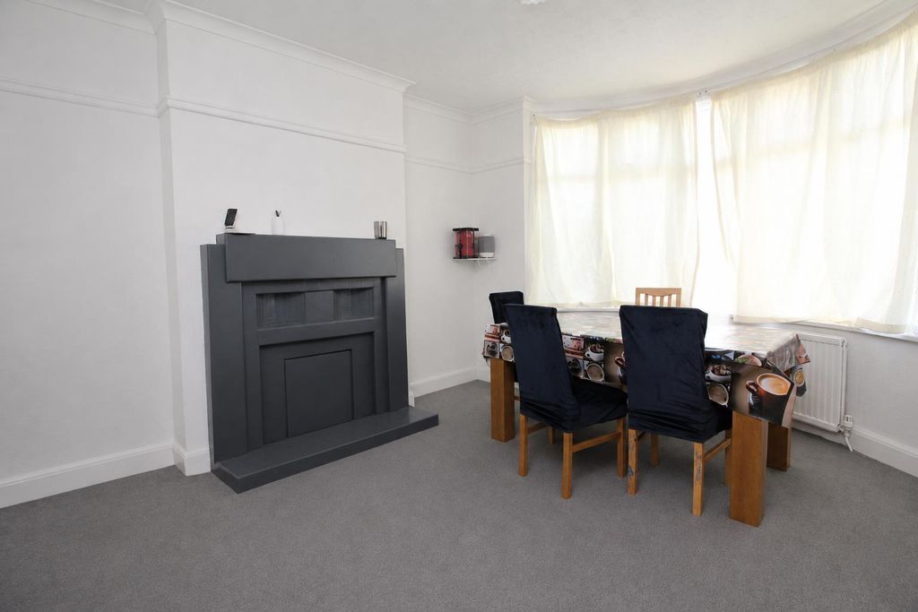 Property photo 2 of 10 Dining Room.Png