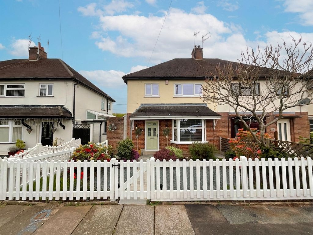 Property photo 1 of 32