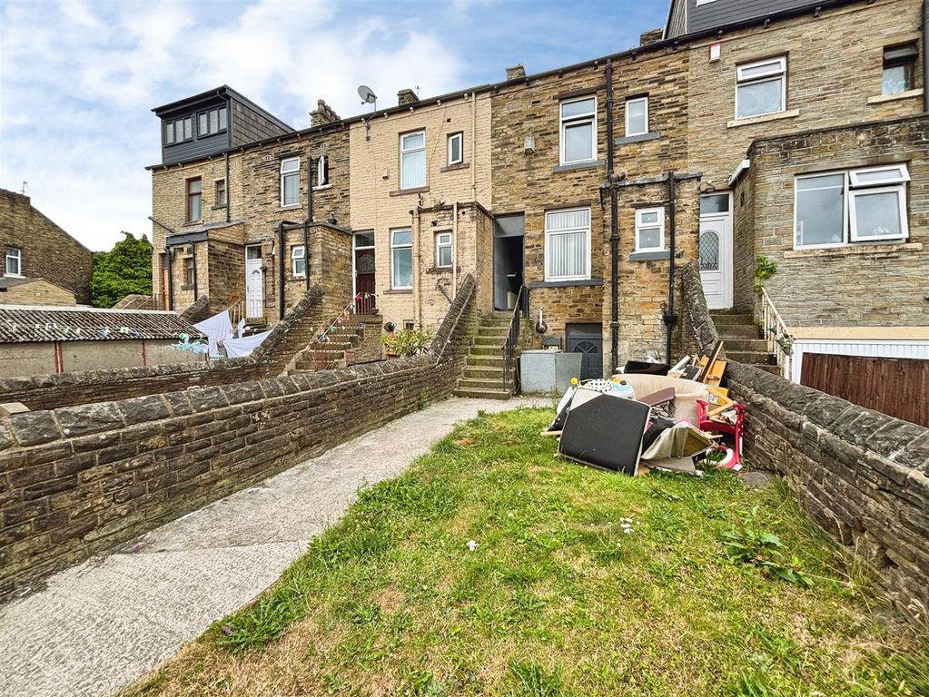 Property photo 2 of 17 Rear Garden