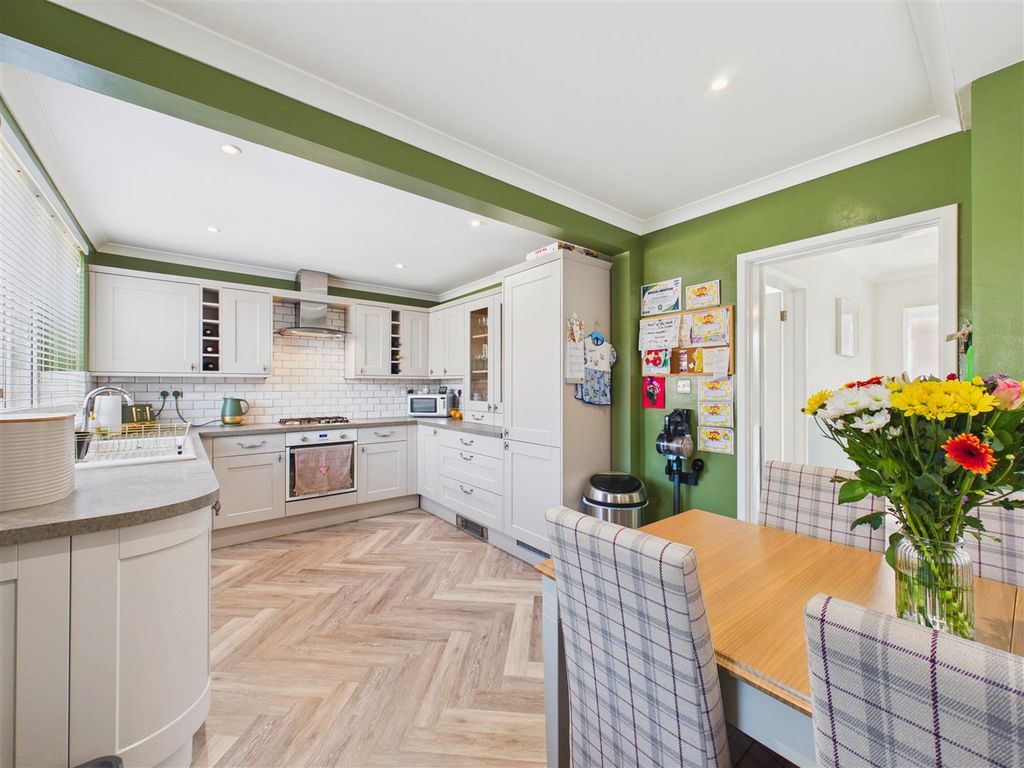 Property photo 2 of 13 Dining Kitchen