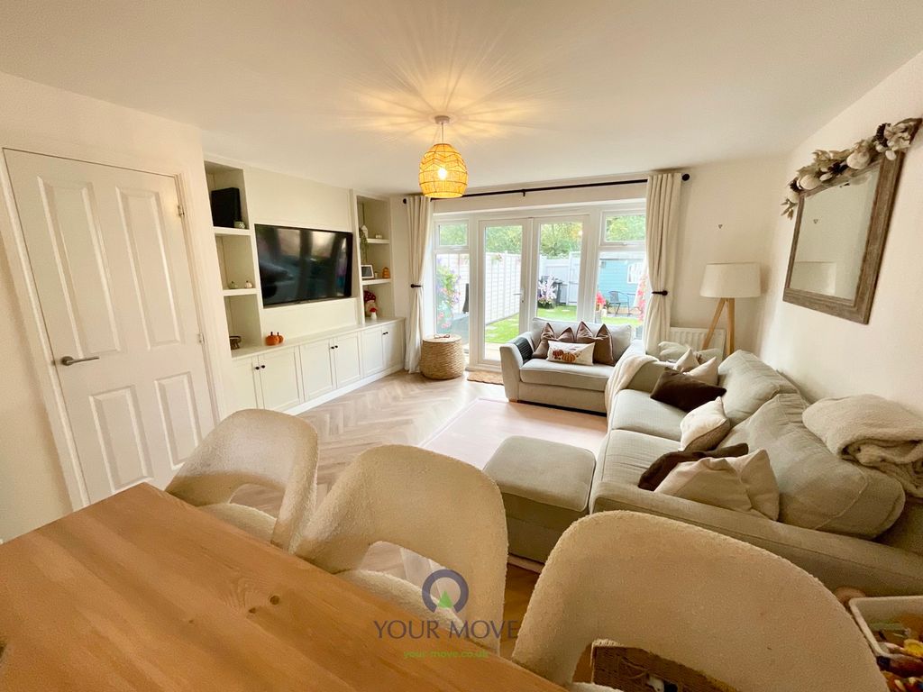 Property photo 2 of 16 Pbox-Img.Jpg