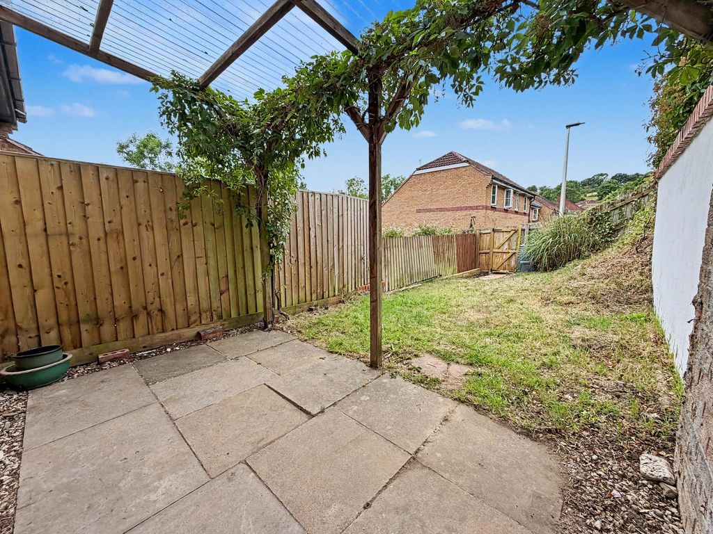 Property photo 2 of 11