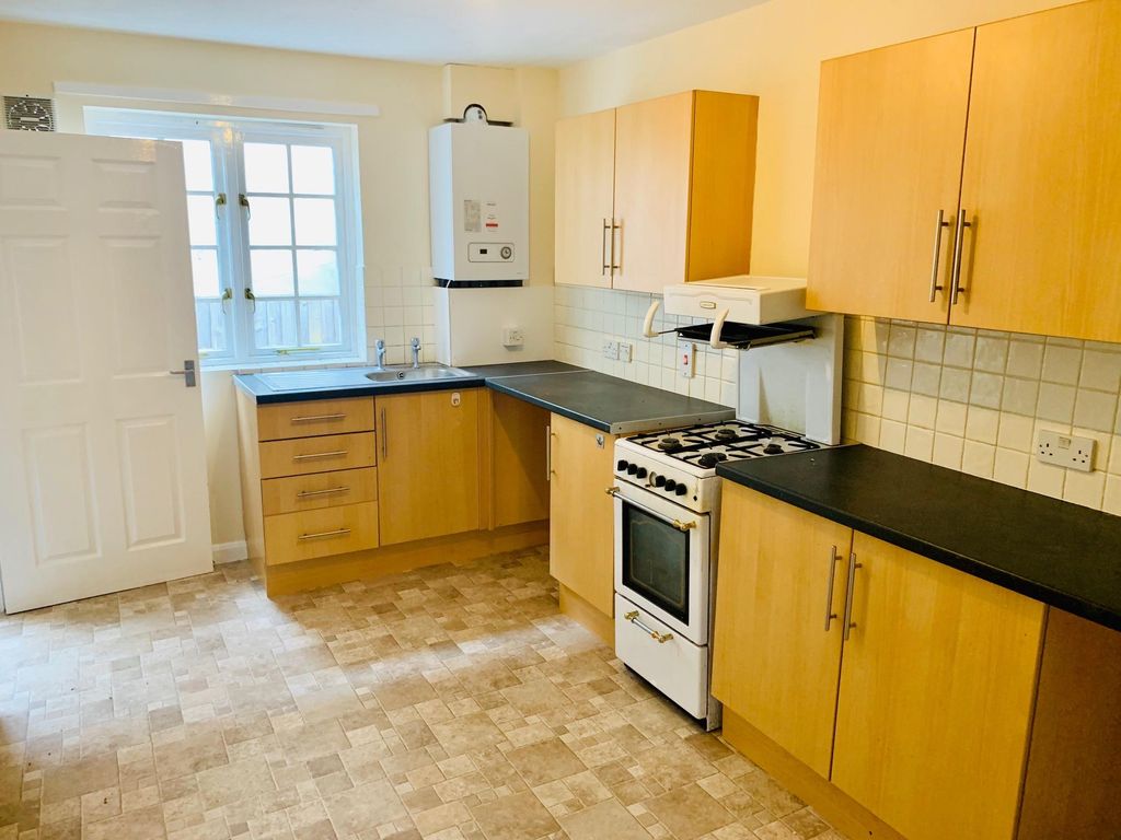 Property photo 2 of 14 Image