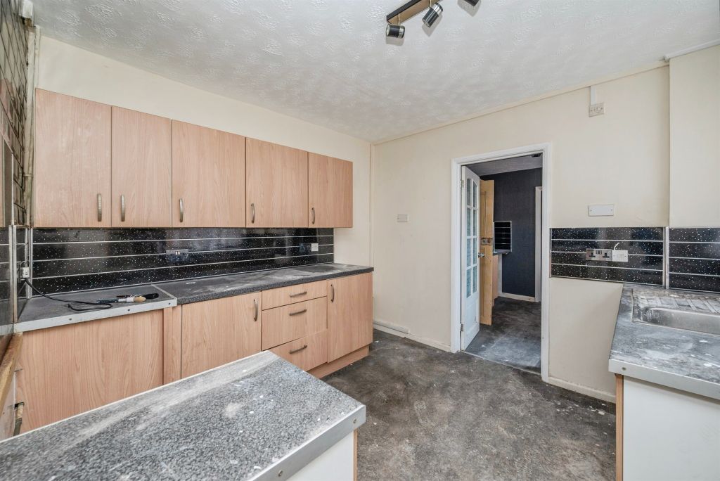 Property photo 3 of 20
