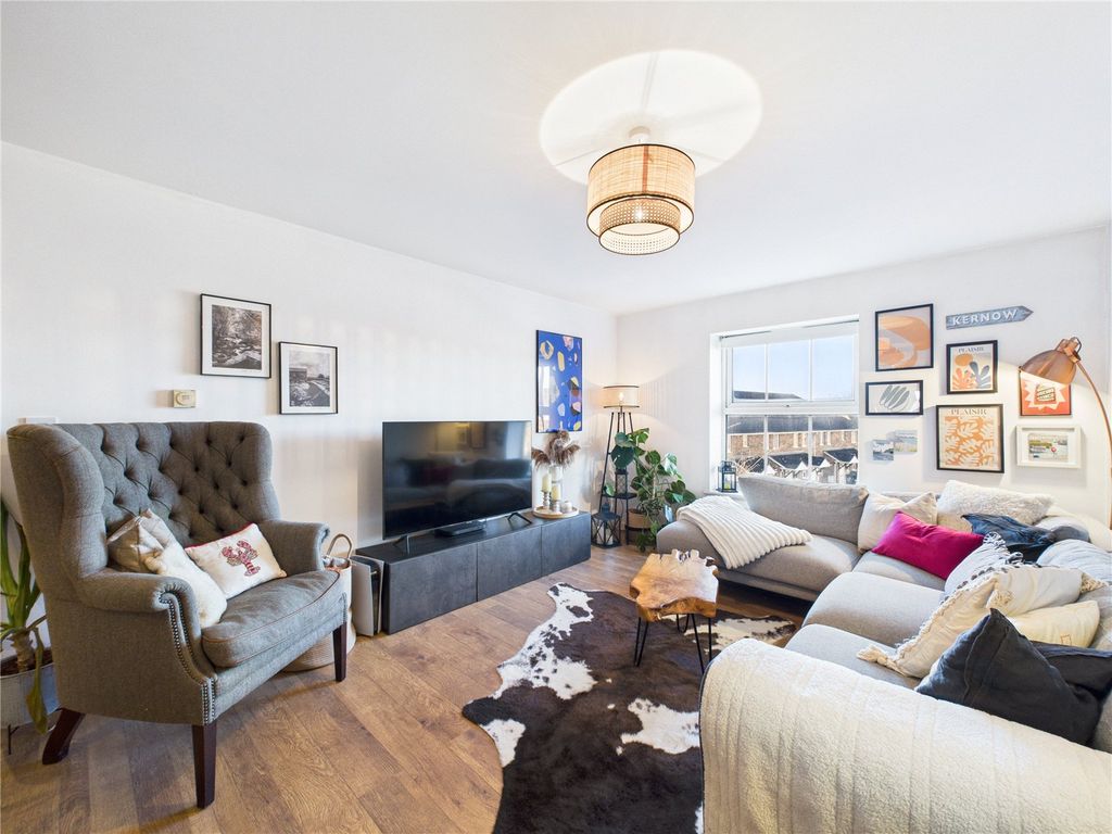 Property photo 3 of 17 Picture No. 10