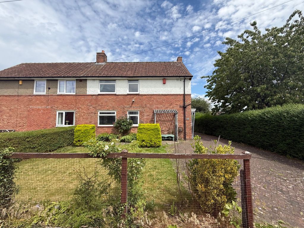 Property photo 1 of 27