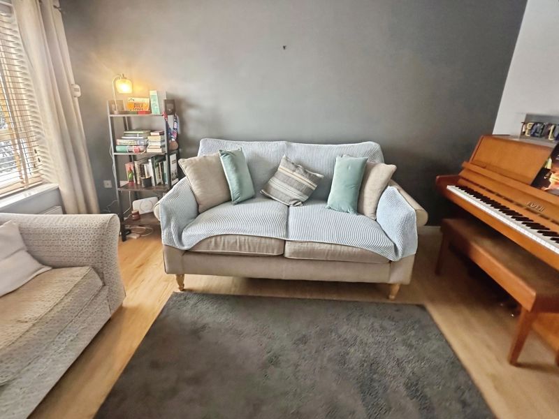 Property photo 2 of 16 Photo 15