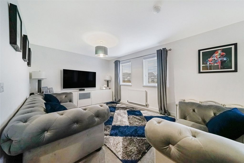 Property photo 2 of 21 Picture No. 04