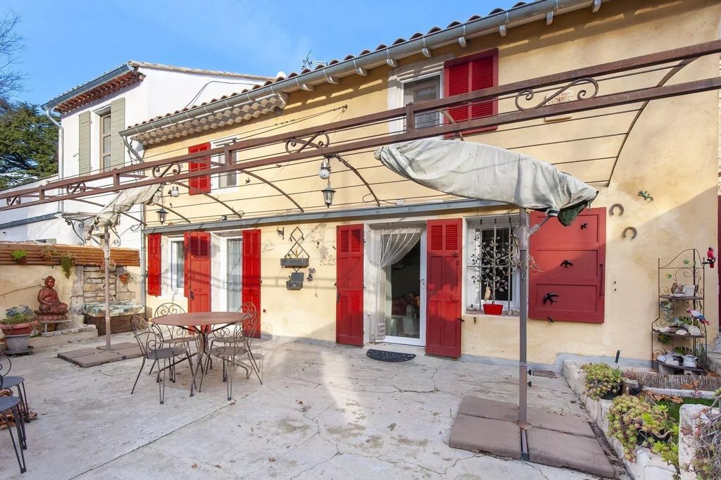 Property photo 1 of 12 Saint-Remy-De-Provence - Village House Near Town Center