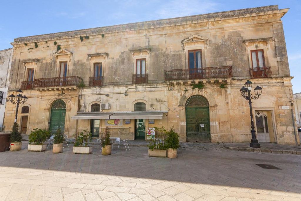 Property photo 3 of 36