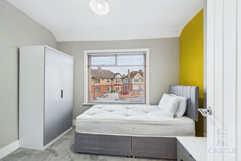 Property photo 1 of 7 Bedroom 3