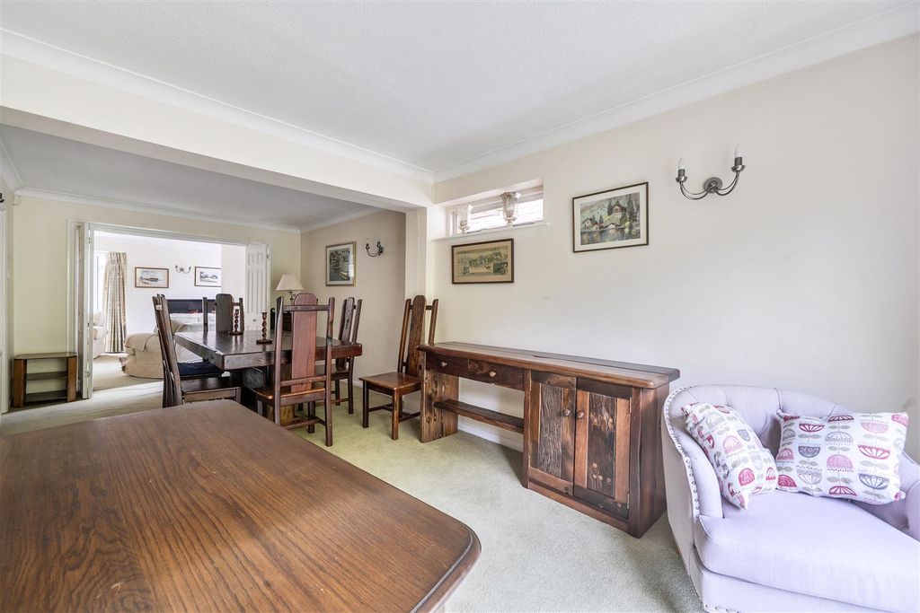 Additional image 14 of 4 bed bungalow for saleArdwell Close, Crowthorne, Berkshire RG45
