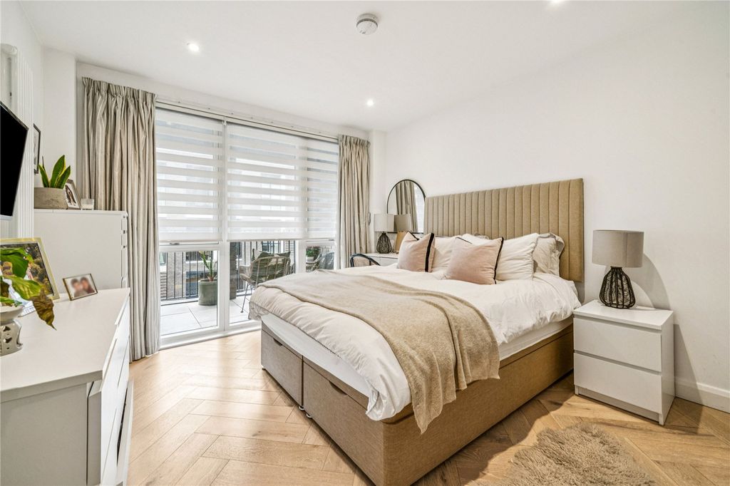 Property photo 3 of 9 Picture No. 06