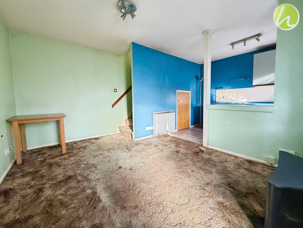 Property photo 2 of 13