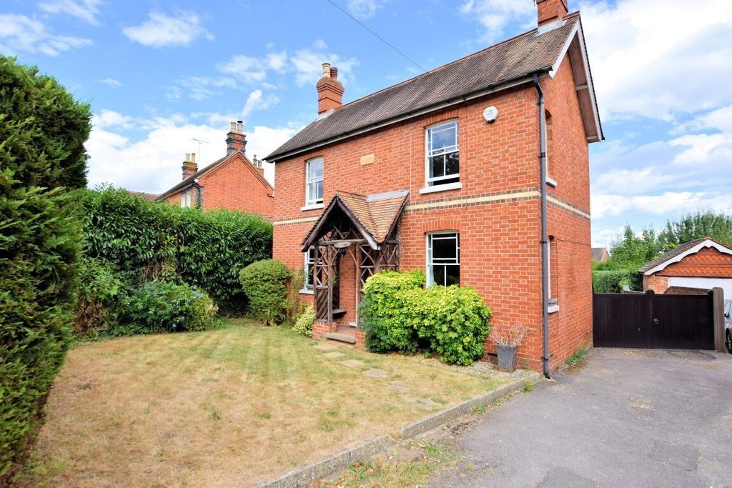 Property photo 1 of 14 Front (Main)