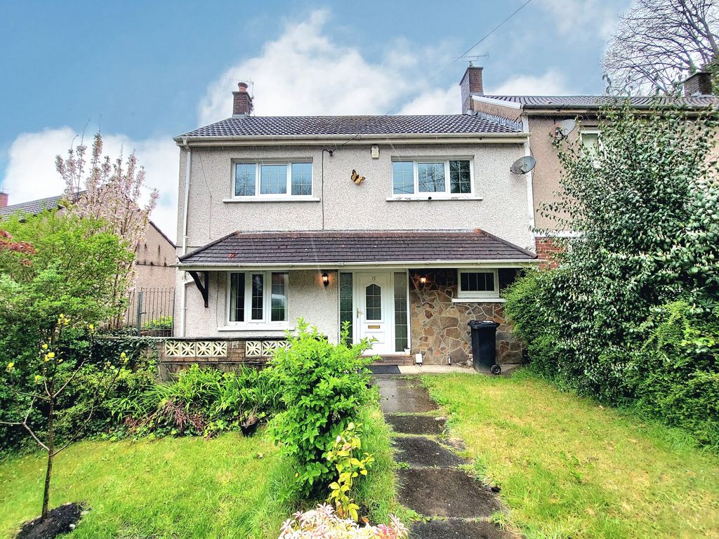 Property photo 1 of 28