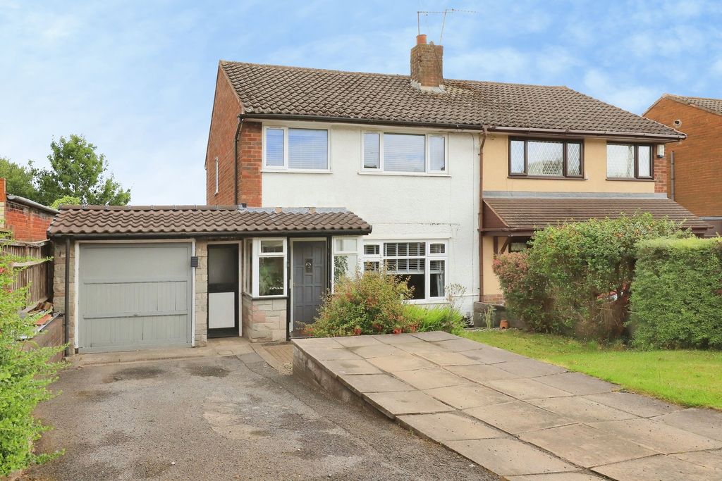 Property photo 1 of 37