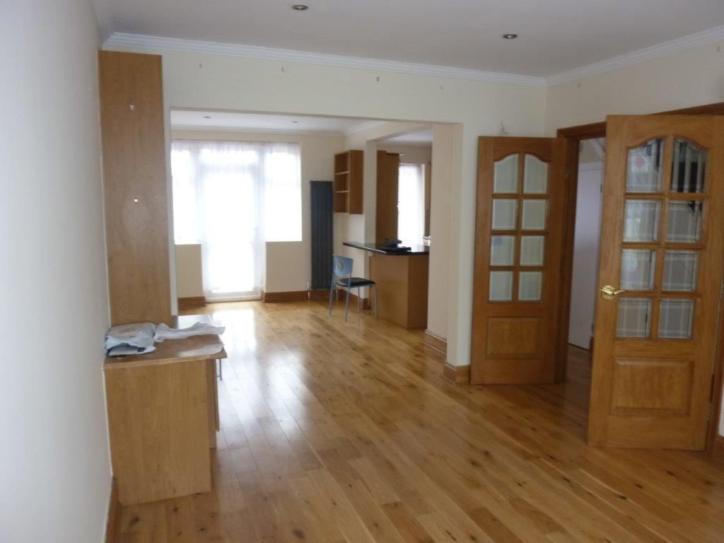 Property photo 3 of 18 Gallery