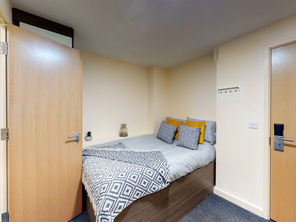 Property photo 3 of 5