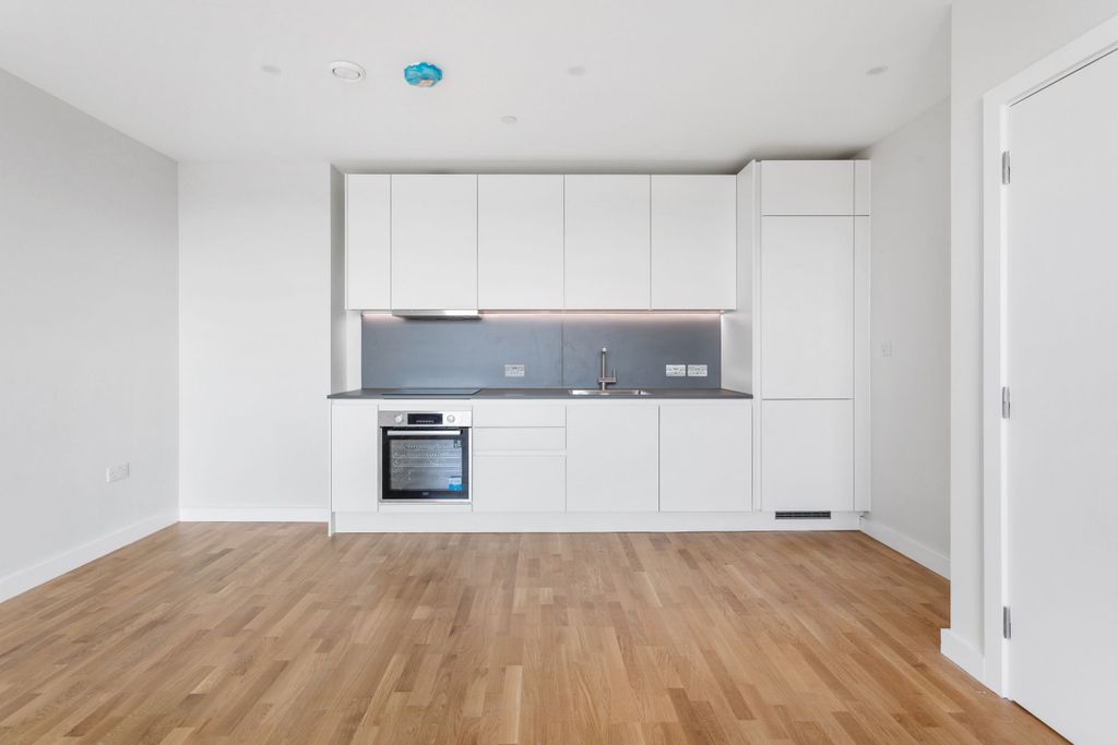 Property photo 1 of 14 Kitchen (Example)