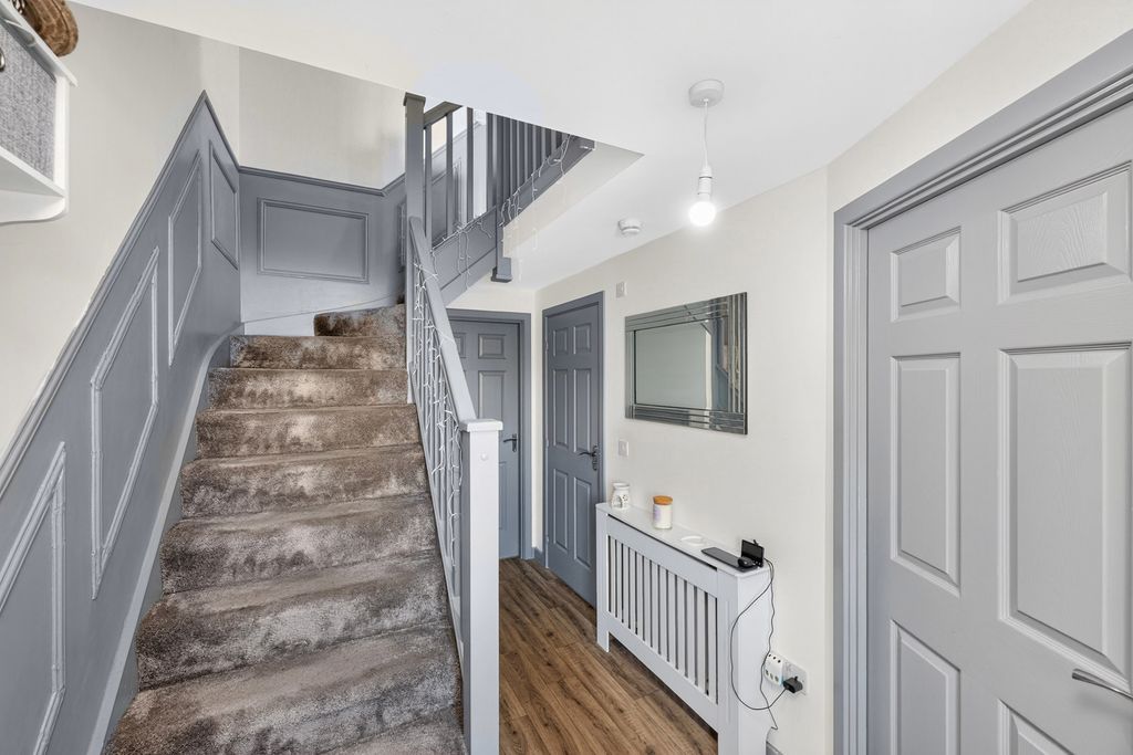 Property photo 2 of 18 Pbox-Img.Jpg