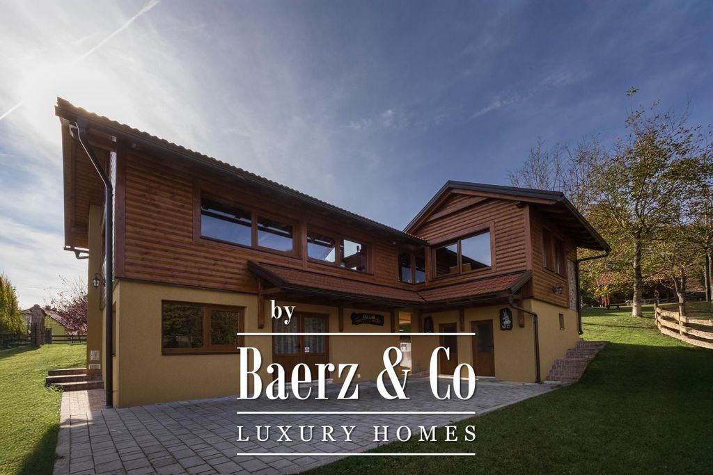 Property photo 3 of 35